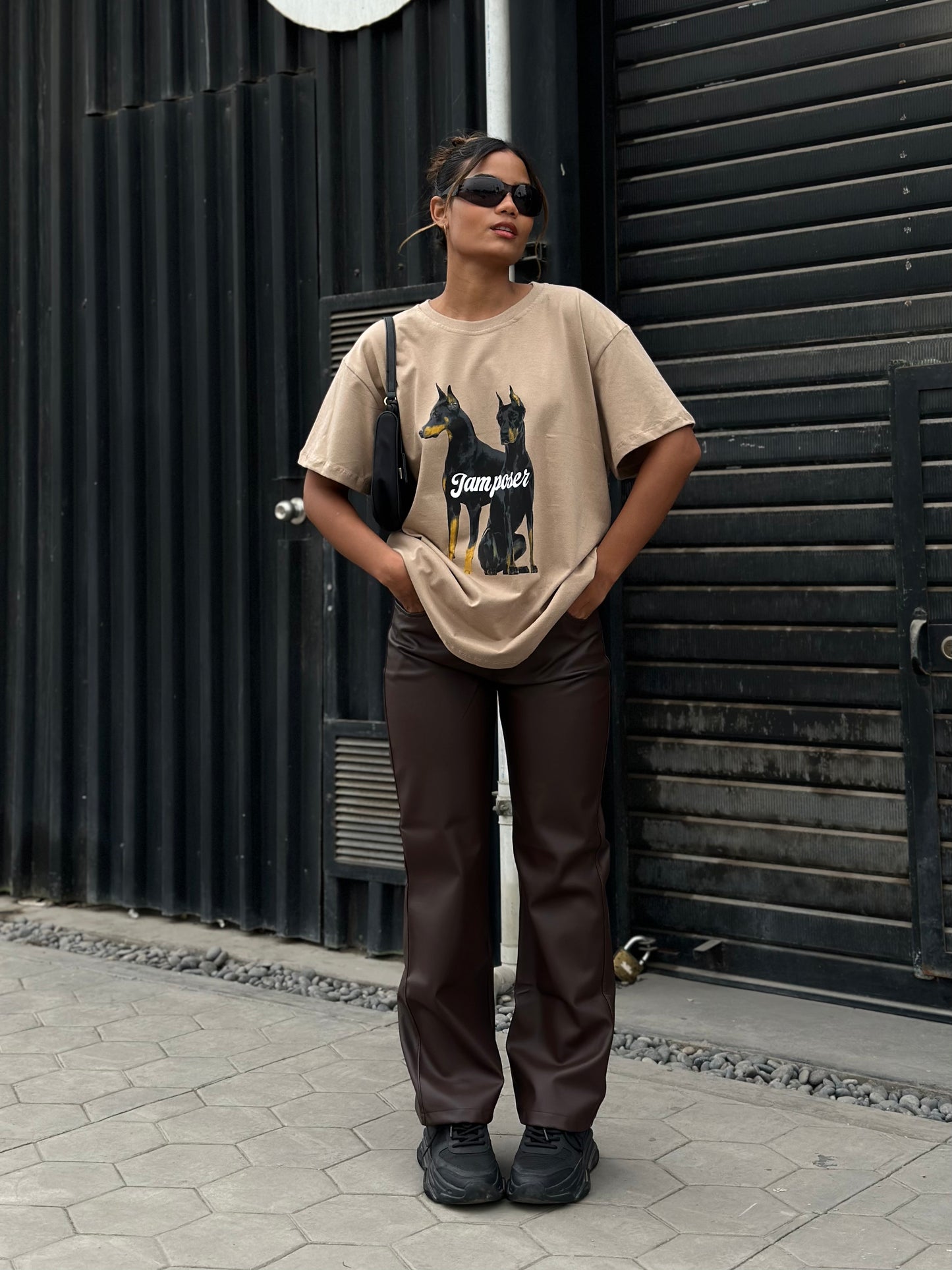 DOBERMAN GRAPHIC TEE